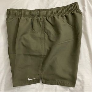Men’s Nike Swim Essential 5 inch Volley Short